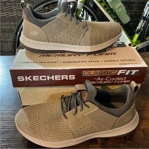 New Skechers Men's Sneakers in Olive and Gray